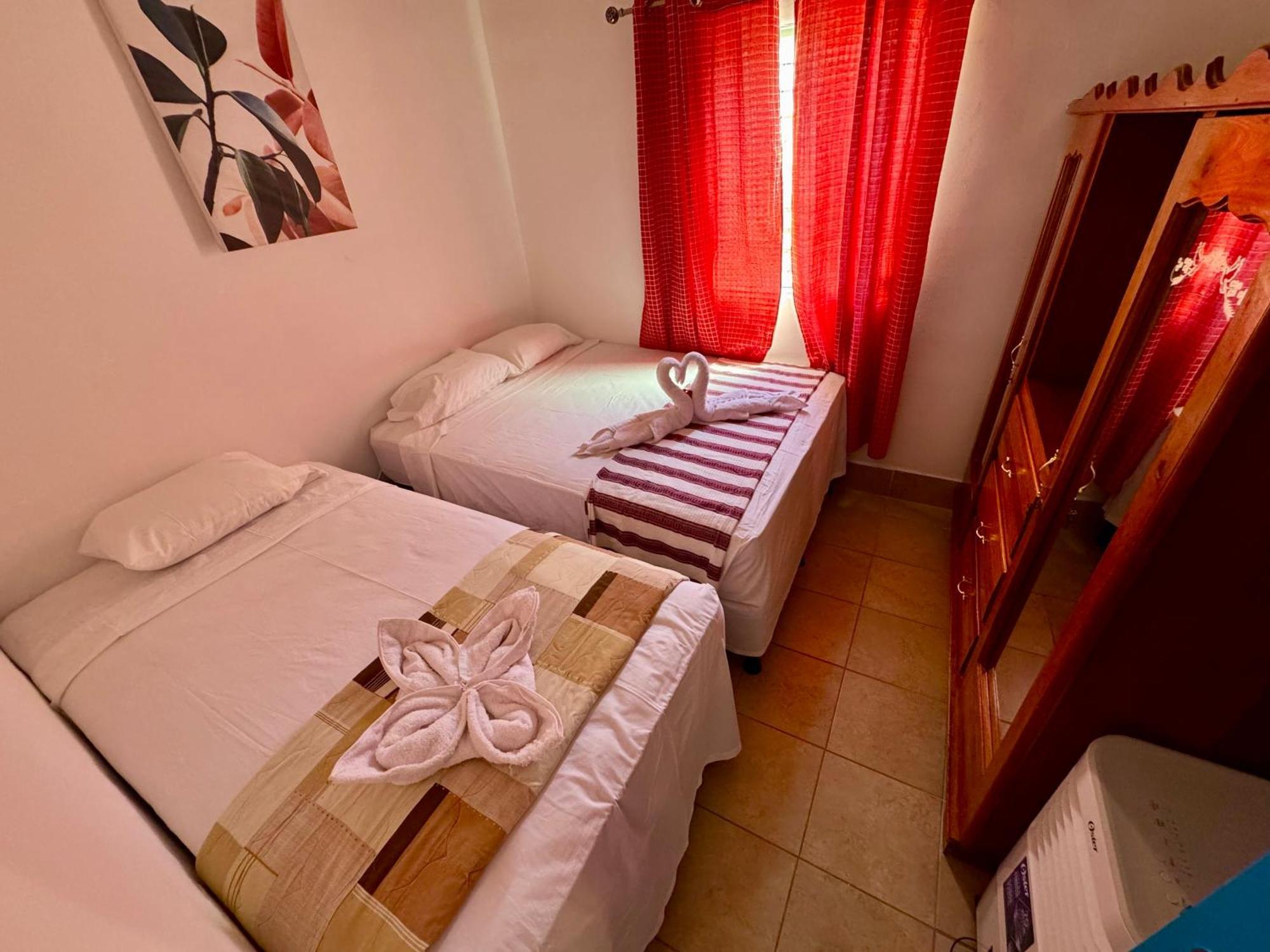 Hostal Inn 1 Flores Dış mekan fotoğraf