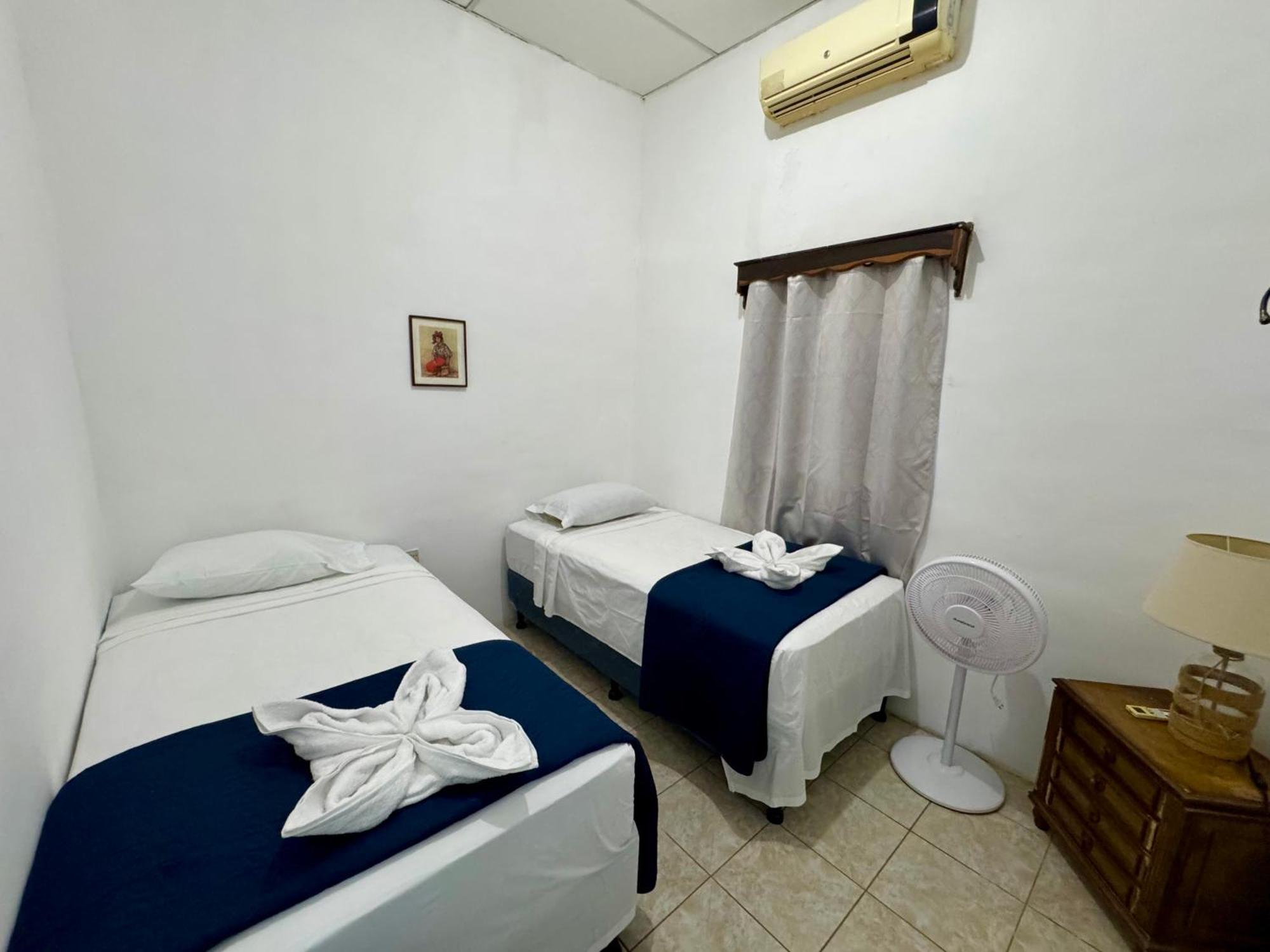Hostal Inn 1 Flores Dış mekan fotoğraf